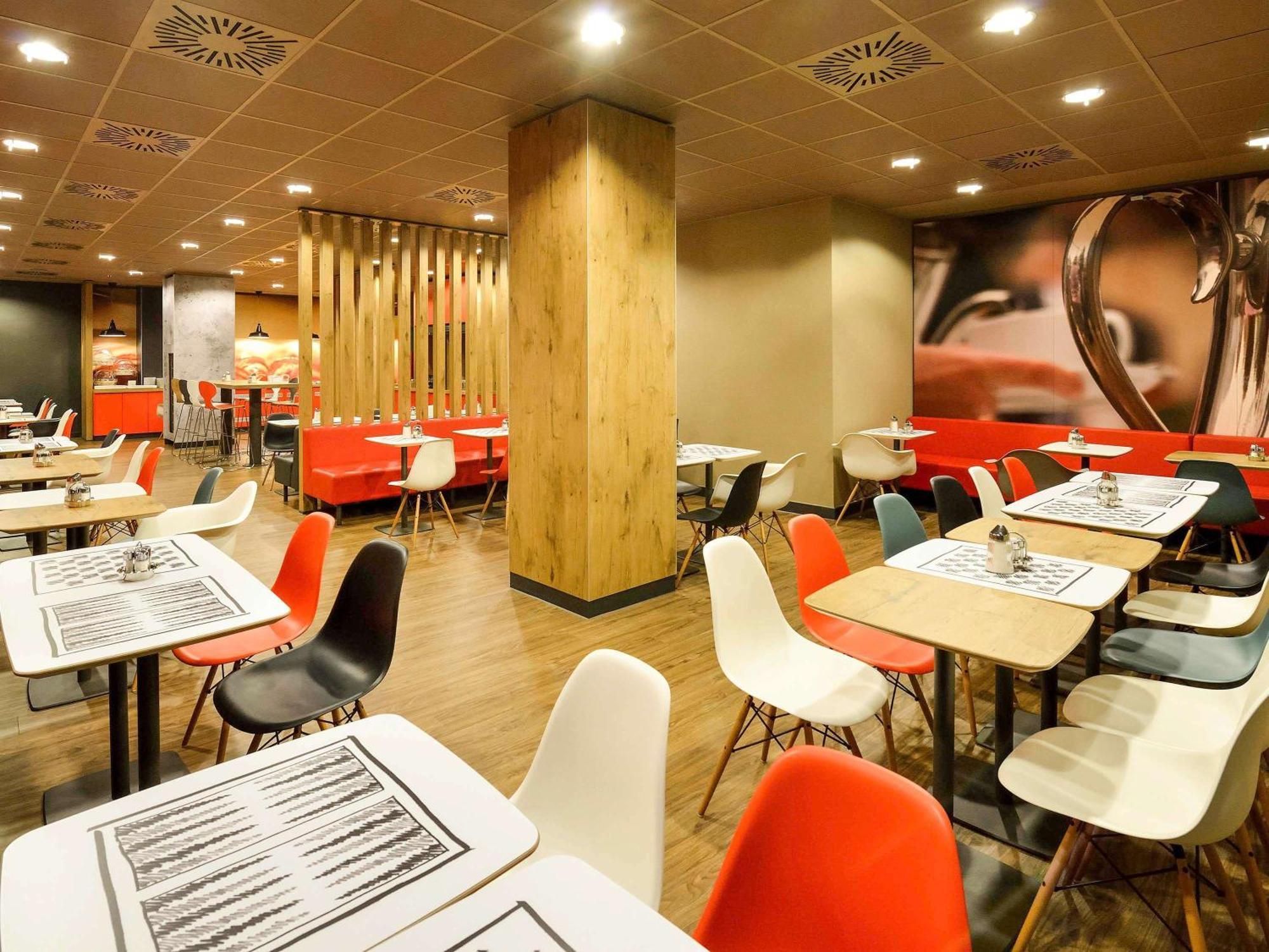Ibis Hotel 3*