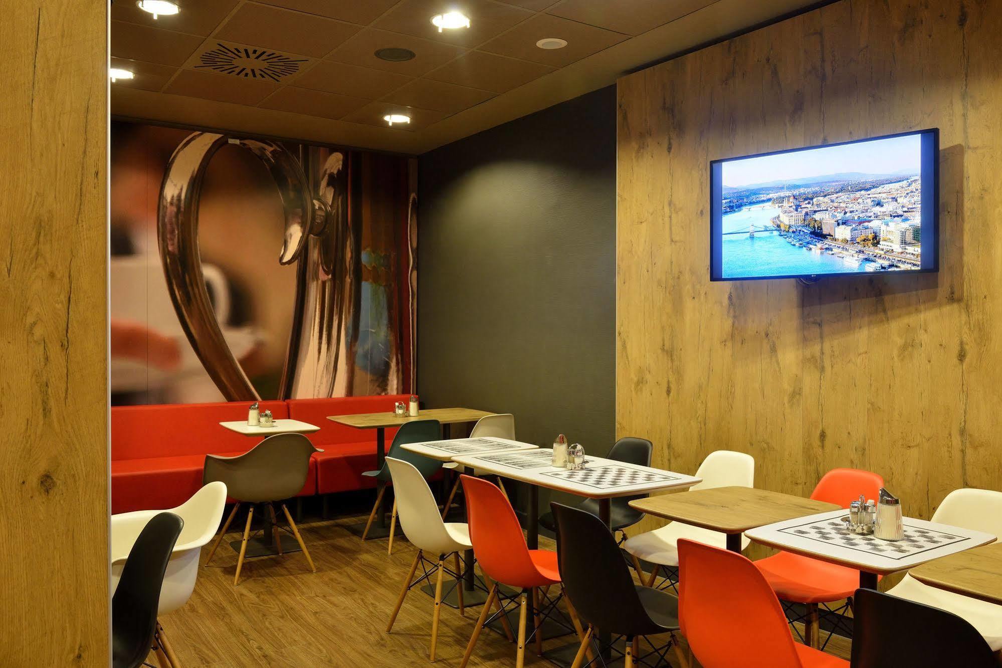 Hotel Ibis 3*