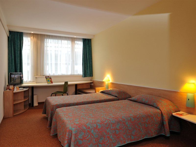 Ibis 3*